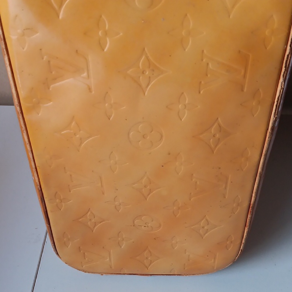 Louis Vuitton Amber Monogram Vernis Tote Bag - Picture 7 of 17